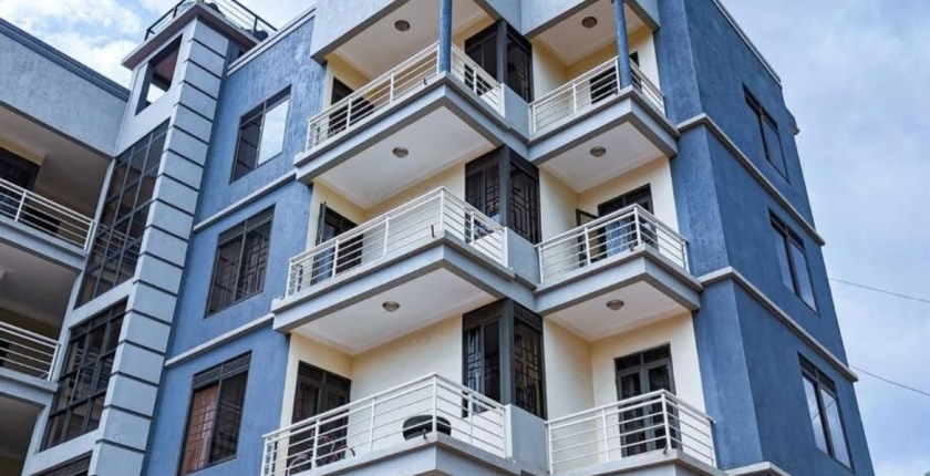 Who carries the burden of loss in a condominium break-in?